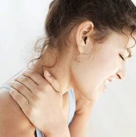 Cervical osteochondrosis leads to the nerves in the neck
